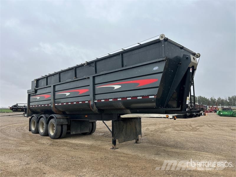 Berg 35 ft Tri/A End Dump Trailer Kipper