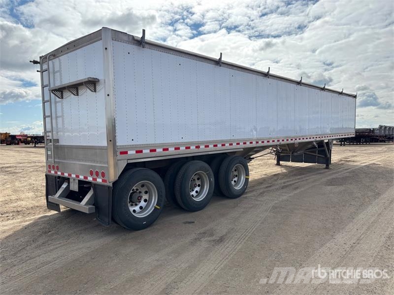 Berg GT346 46 ft Tri/A Grain Trailer Prikolice za zrno