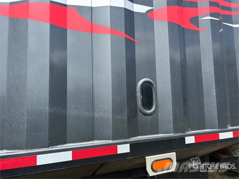  Bergs 45 ft Tri/A Grain Trailer 運糧車