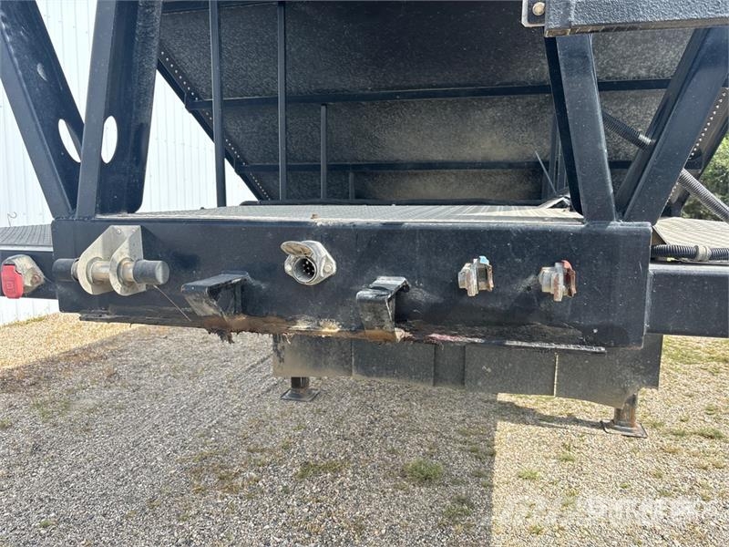  Bergs 45 ft Tri/A Grain Trailer 運糧車