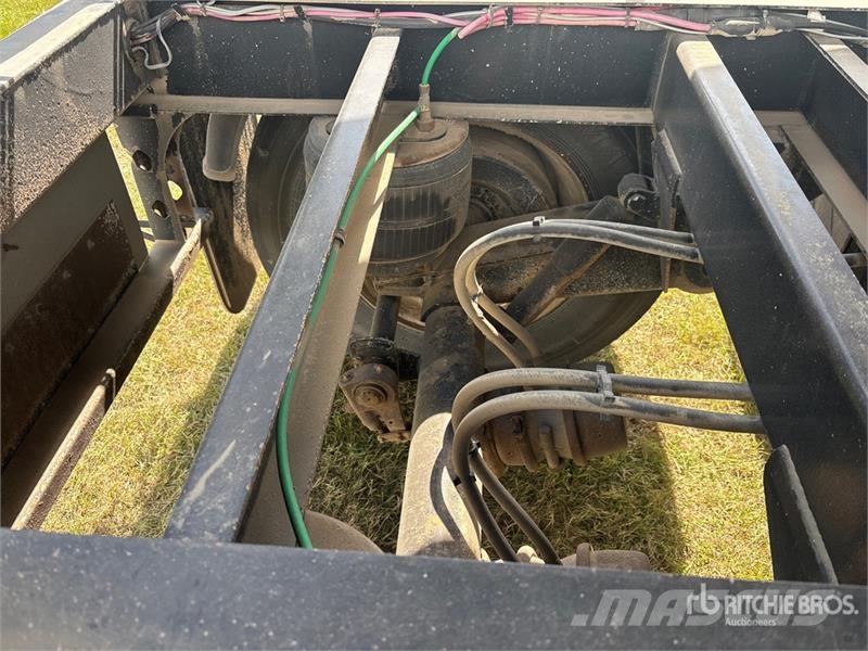  Bergs 45 ft Tri/A Grain Trailer 運糧車