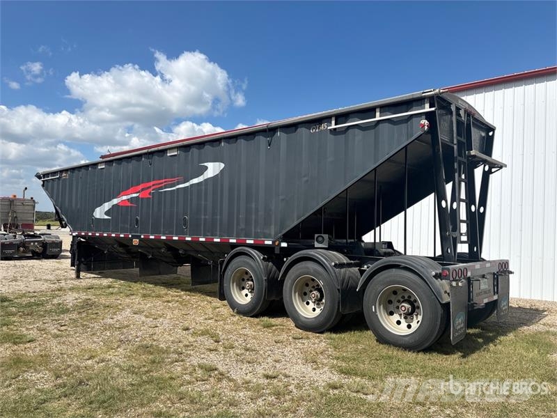  Bergs 45 ft Tri/A Grain Trailer 運糧車