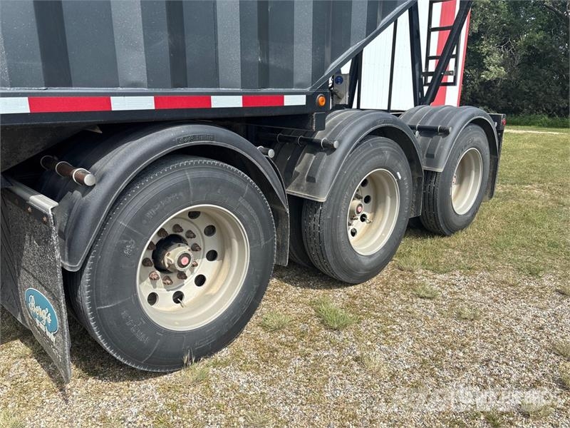  Bergs 45 ft Tri/A Grain Trailer 運糧車