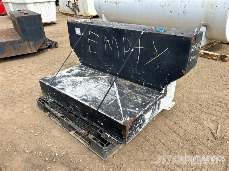 Better Built 100 gal Steel Fluid Transfer Fuel Tank Nádrže na palivo a aditiva