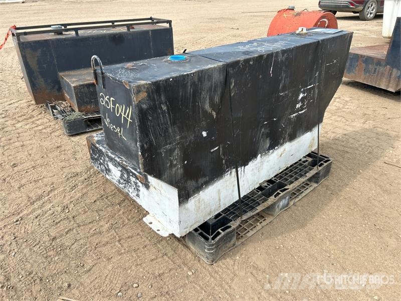 Better Built 100 gal Steel Fluid Transfer Fuel Tank Nádrže na palivo a aditiva