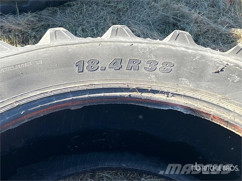  BFGoodrich 18.4R38 Tires Gume, točkovi i felne
