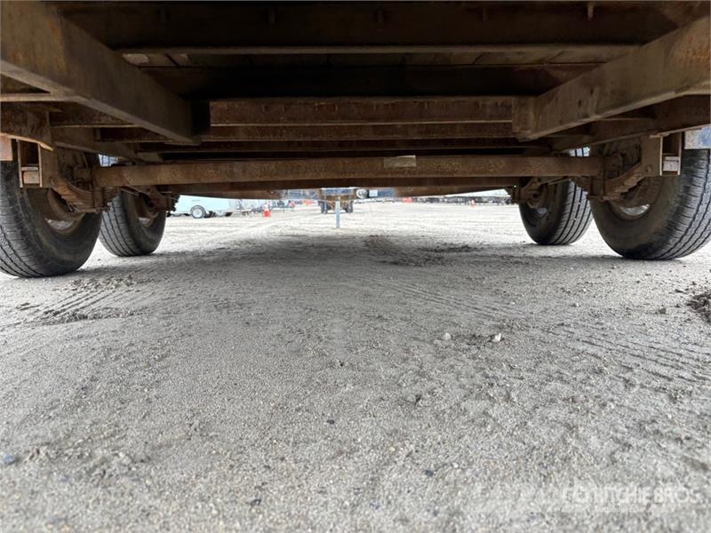 Big Tex 20 ft T/A Flatbed Trailer Flatbed/Dropside trailers