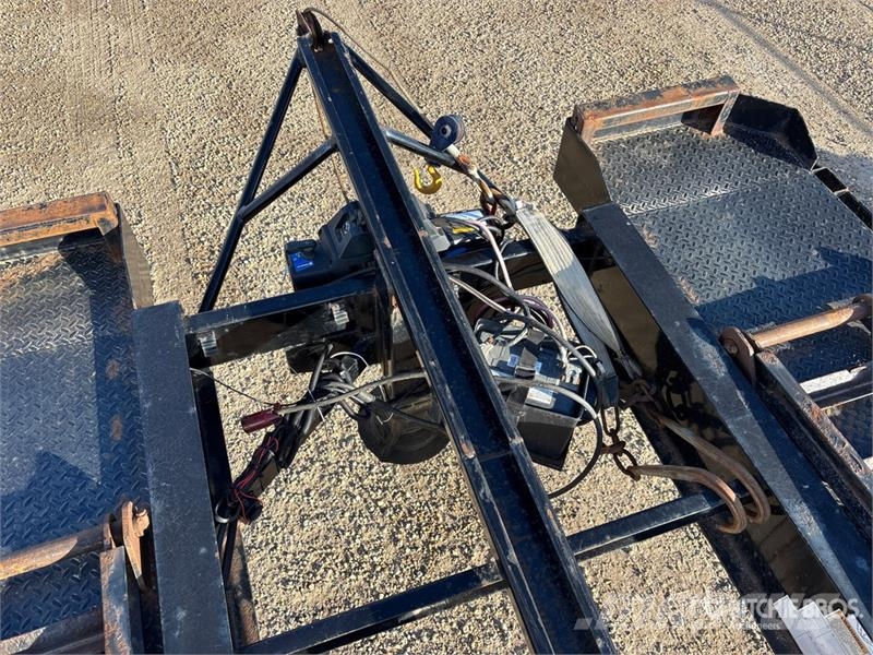 Big Tex 20AC-51 Tri/A Car Carrier Trailer Vehicle transport semi-trailers