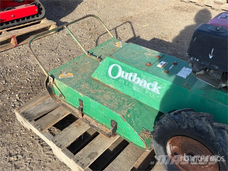 Billy Goat BC2401H 24 in Walk Behind Brush Cutter Karjamaade niidukid / pealselõikurid
