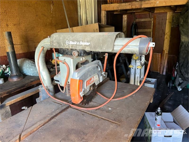 Black & Decker Radial Arm Drill Kiti naudoti statybos komponentai