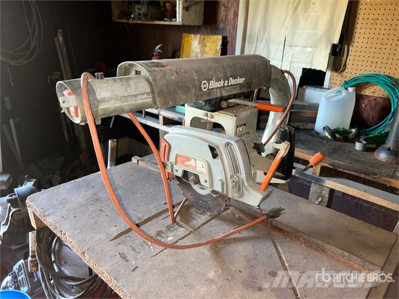Black & Decker Radial Arm Drill Kiti naudoti statybos komponentai