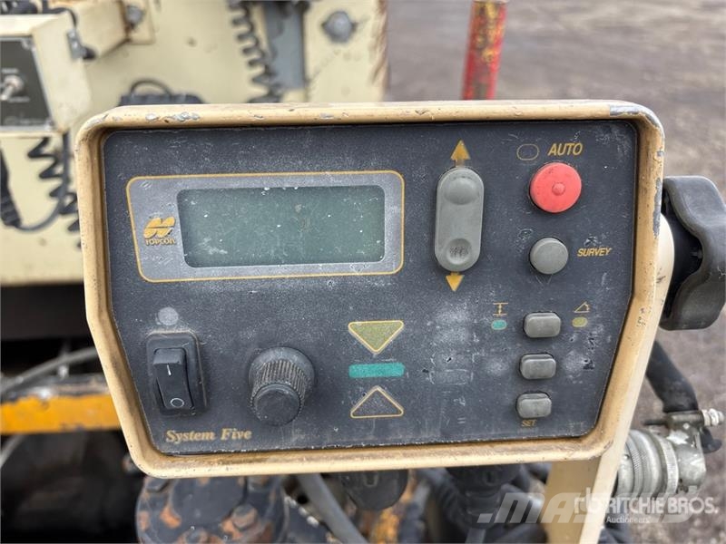 Blaw-Knox PF5510 Track Asphalt Paver Rozściełacze do asfaltu