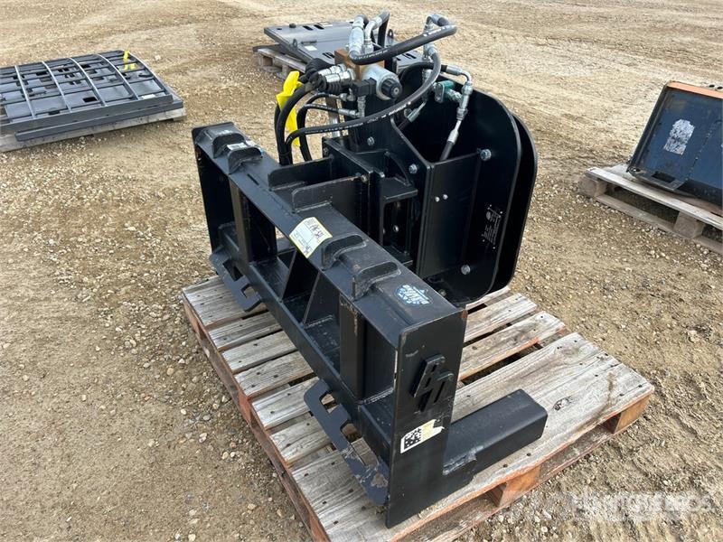 Blue Diamond Attachments 100507 48 in Vibratory Skid Steer Post Fencing equipment