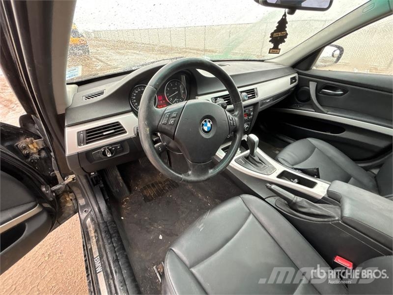 BMW 323i Automobile 自動車