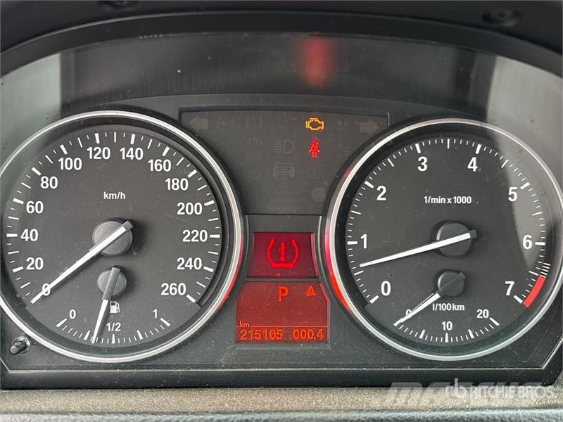 BMW 323i Automobile 自動車
