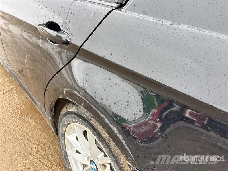 BMW 323i Automobile 自動車