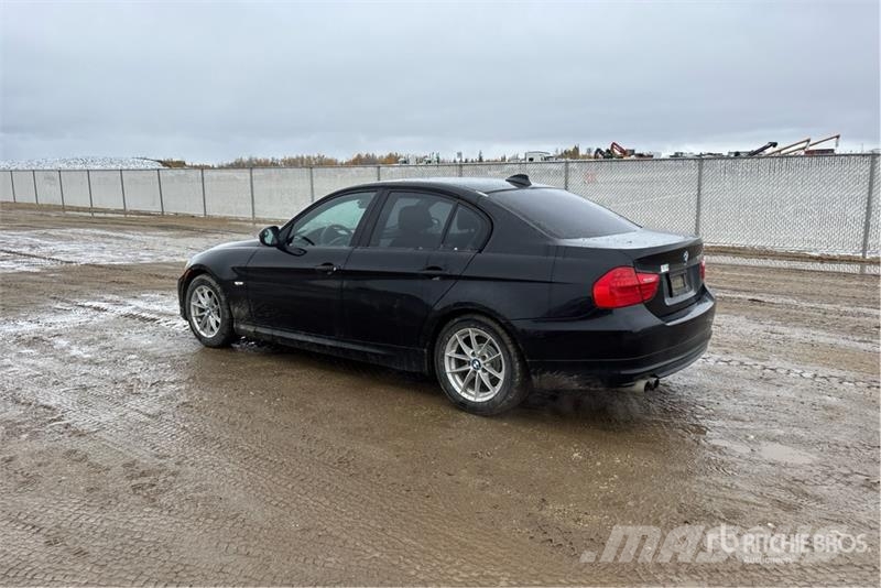 BMW 323i Automobile 自動車