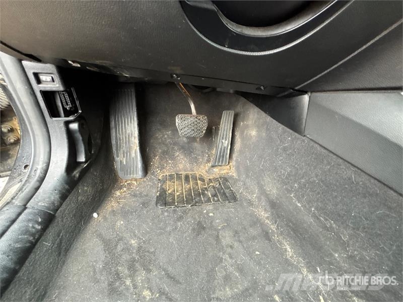 BMW 323i Automobile 自動車