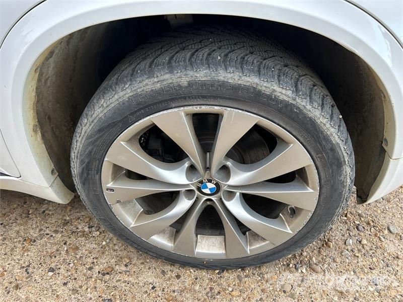 BMW X5 Automobili