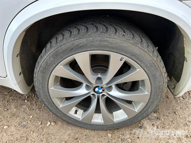 BMW X5 Automobili