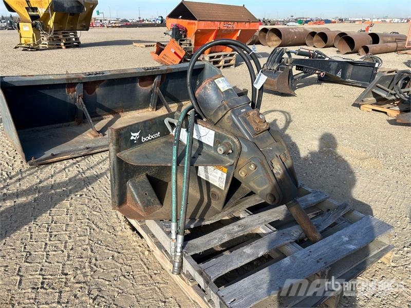 Bobcat 3500 Skid Steer Breaker مطارق / كسارات