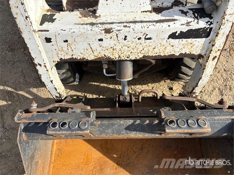 Bobcat 463 Kompaktrakodók