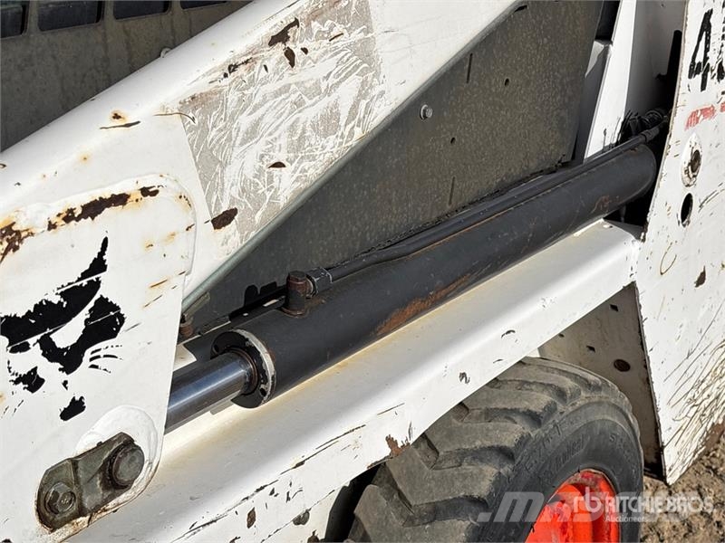 Bobcat 463 Kompaktrakodók