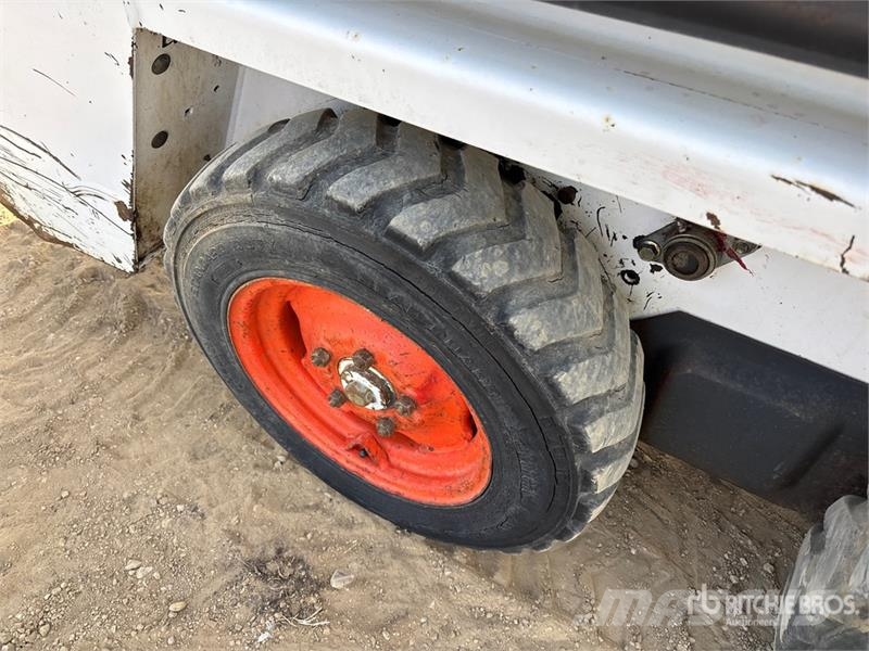 Bobcat 463 Kompaktrakodók