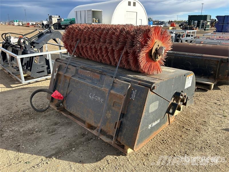 Bobcat 60 in Skid Steer Sweeper Cepillos