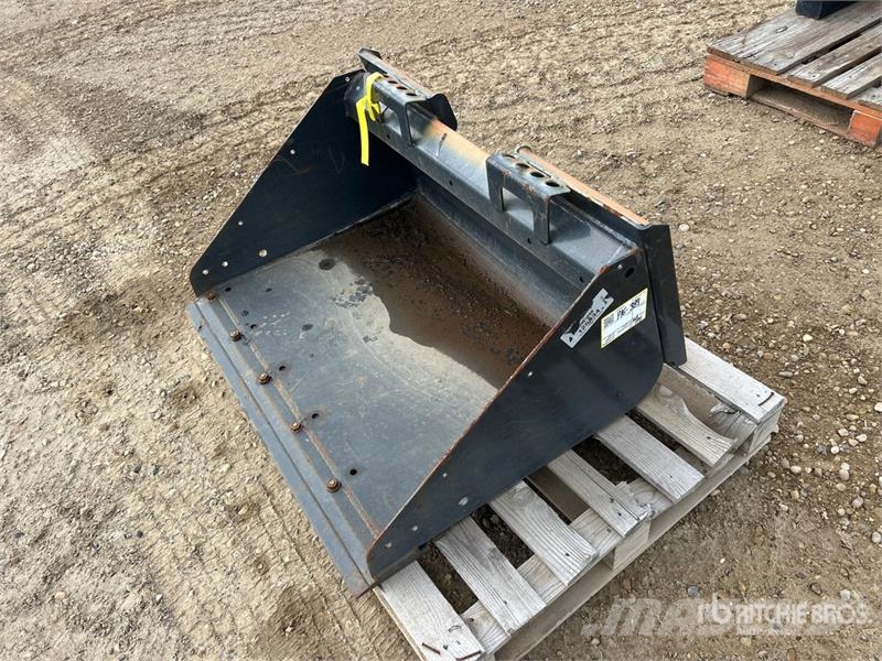 Bobcat 7114488 36 in General Purpose Skid Steer Bucket Žlice
