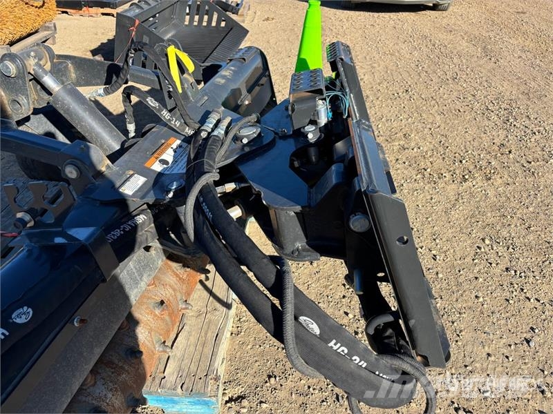 Bobcat 7135947-84" HYD SOIL CON HF 84 in Skid Steer Soil  مكونات أخرى