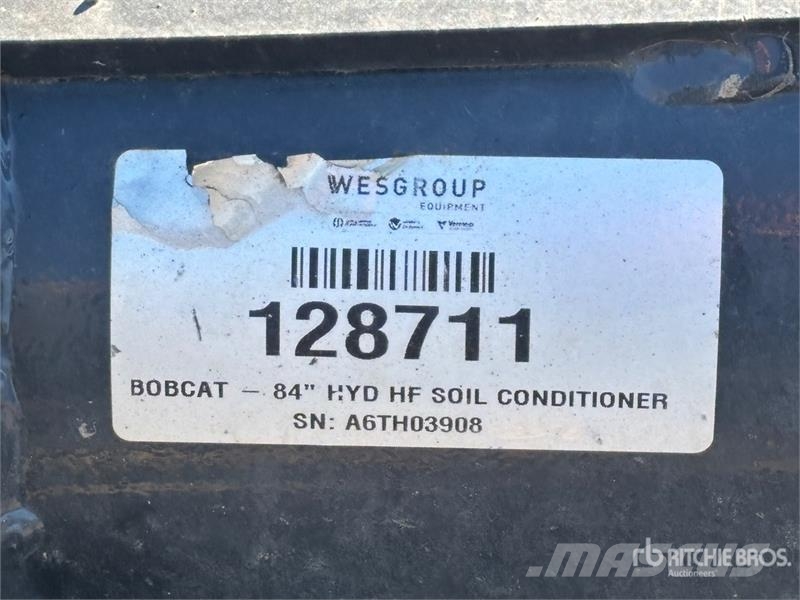 Bobcat 7135947-84" HYD SOIL CON HF 84 in Skid Steer Soil  مكونات أخرى