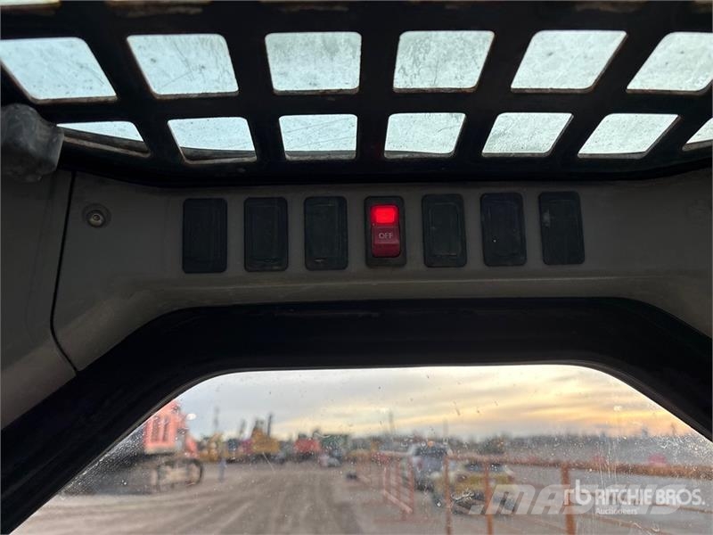 Bobcat 773 Lietoti riteņu kompaktiekrāvēji