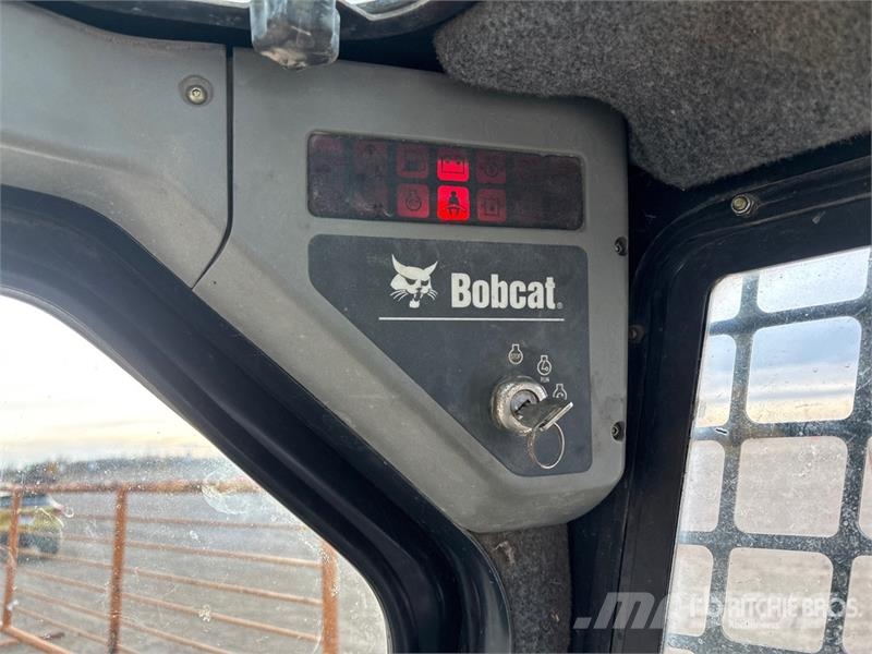 Bobcat 773 Lietoti riteņu kompaktiekrāvēji