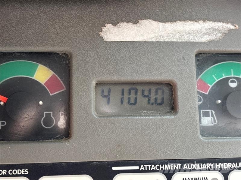 Bobcat 773 Lietoti riteņu kompaktiekrāvēji