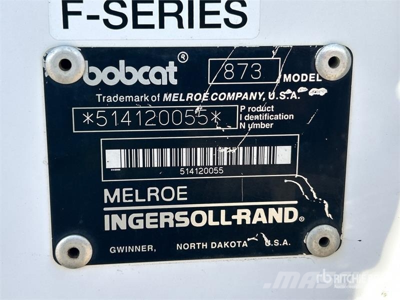 Bobcat 873 لوادر انزلاقية التوجيه