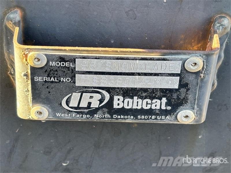 Bobcat 96 in Skid Steer Snow Blade مكونات أخرى