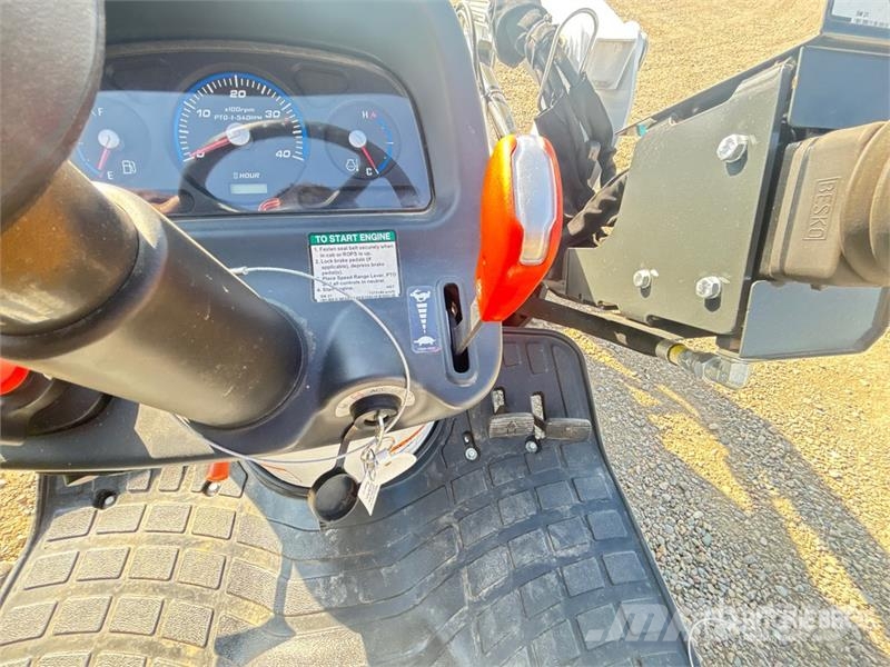 Bobcat CT1025 4WD Utility Tractor Compacttrekkers