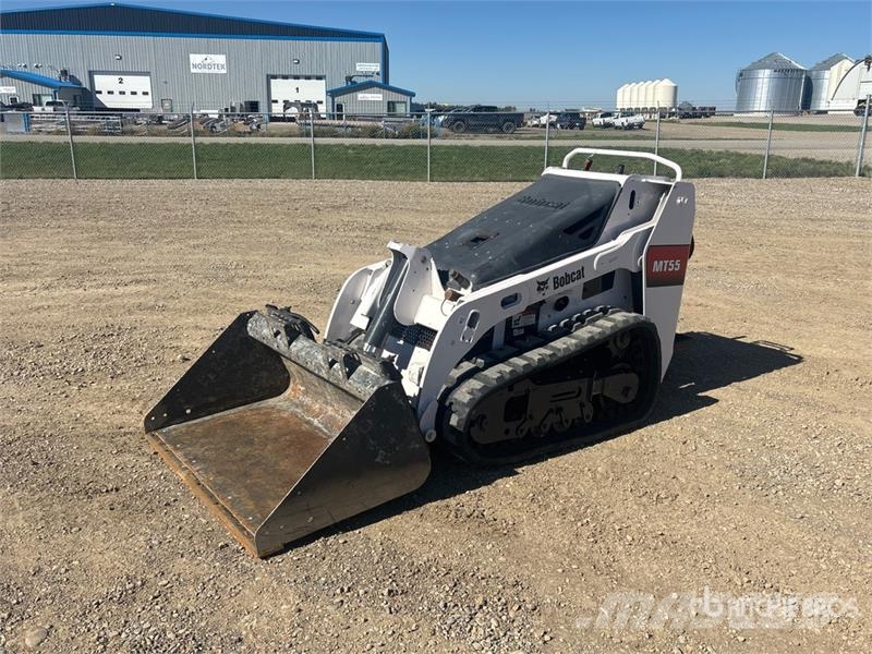 Bobcat MT55 Lietoti riteņu kompaktiekrāvēji