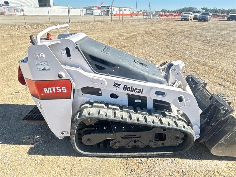 Bobcat MT55 Lietoti riteņu kompaktiekrāvēji