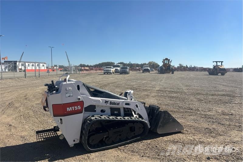 Bobcat MT55 Lietoti riteņu kompaktiekrāvēji