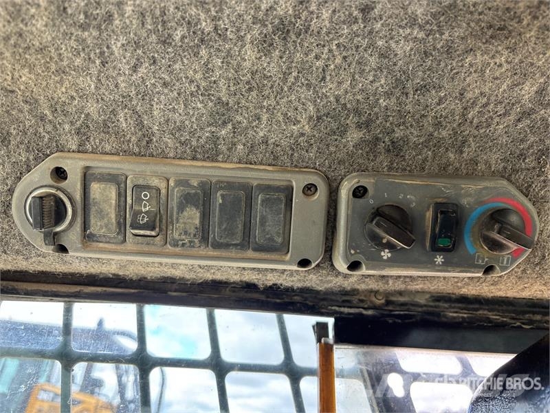 Bobcat S185 Мини-погрузчики