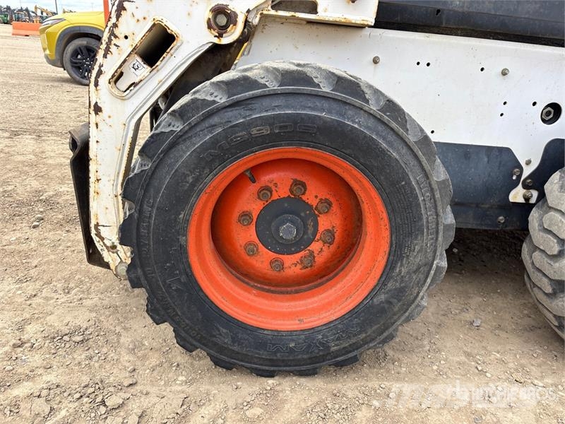 Bobcat S185 Мини-погрузчики