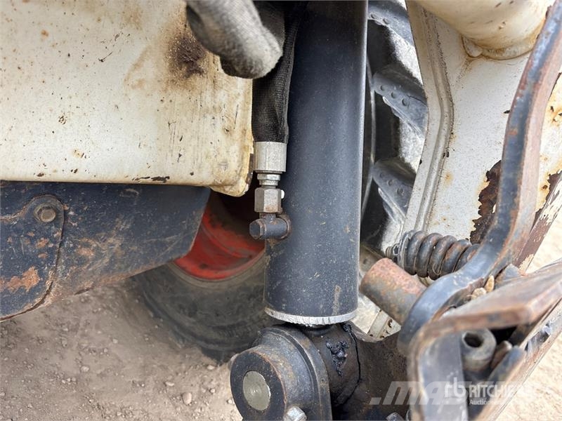 Bobcat S185 Мини-погрузчики