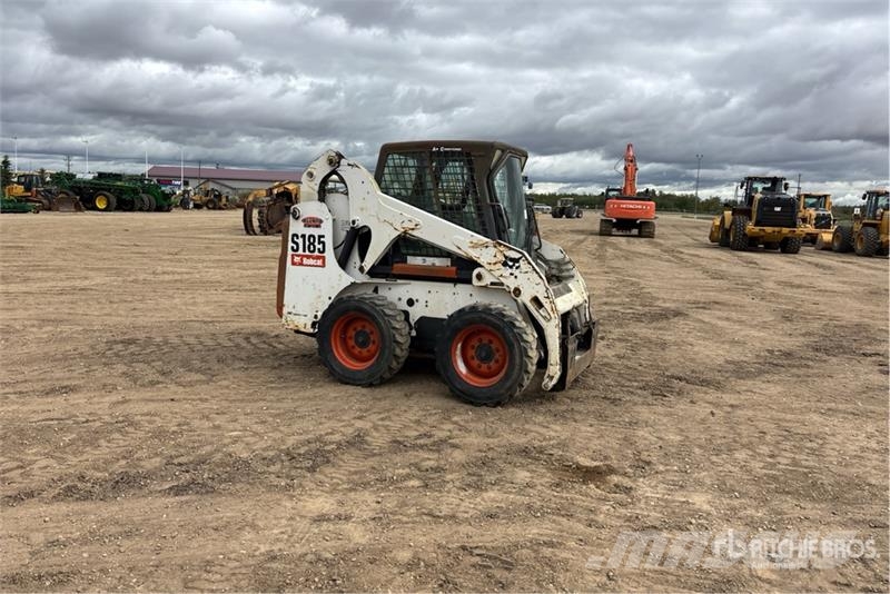 Bobcat S185 Мини-погрузчики