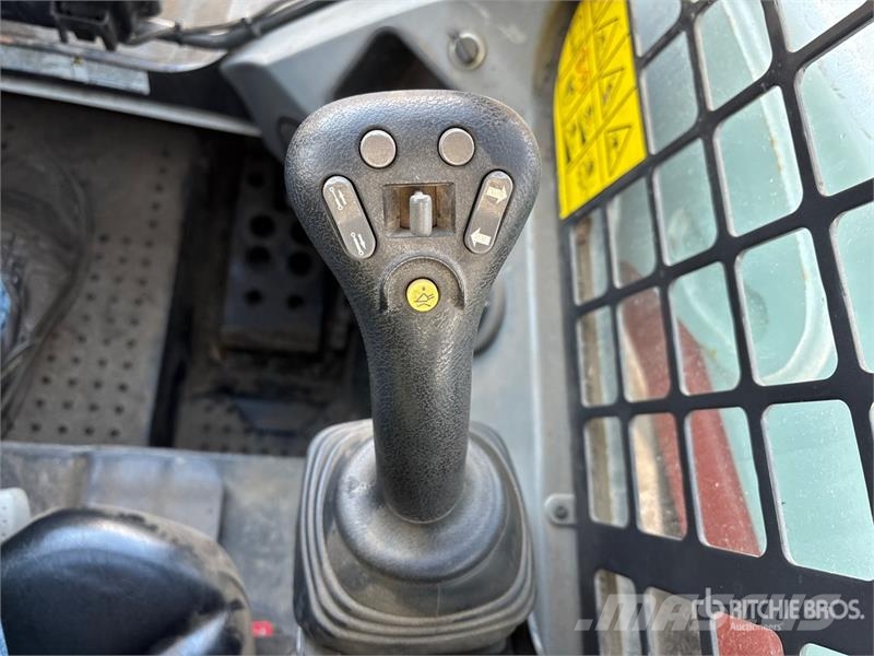 Bobcat S510 لوادر انزلاقية التوجيه