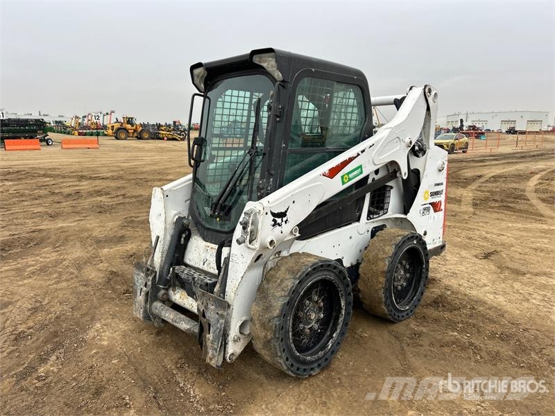 Bobcat S570 Міні-навантажувачі
