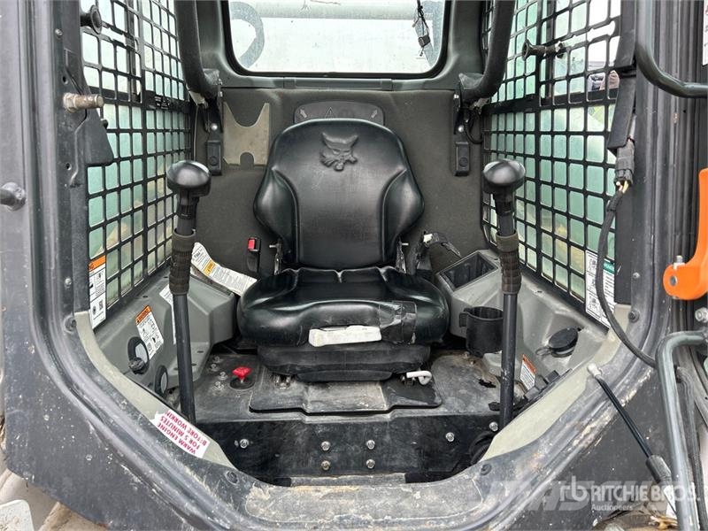 Bobcat S570 Міні-навантажувачі