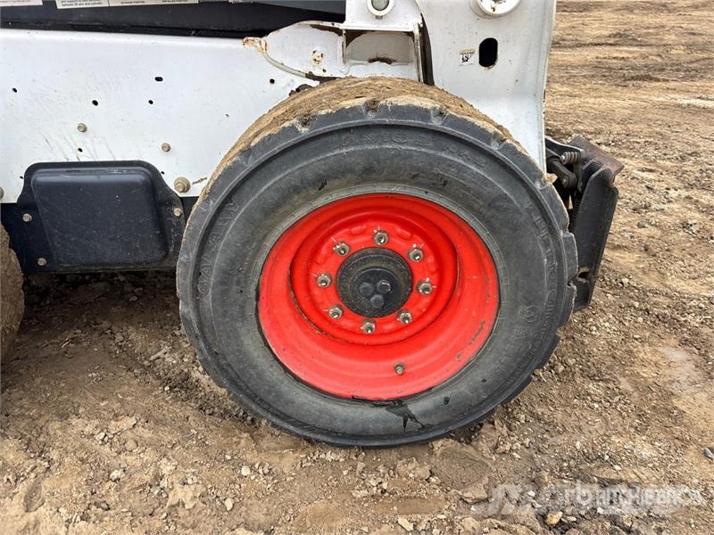 Bobcat S650 Міні-навантажувачі