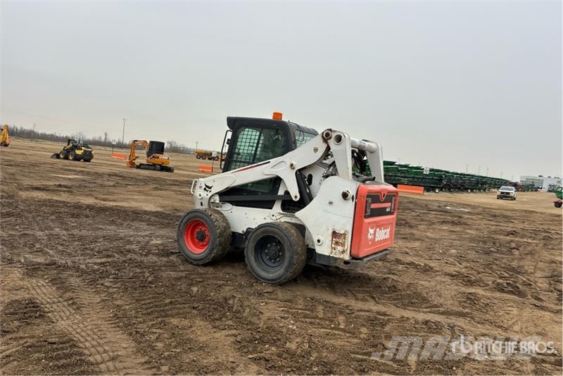 Bobcat S650 Міні-навантажувачі